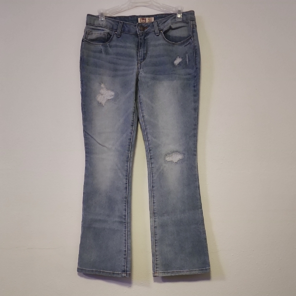 LEI Blue Lowrise Slim Boot Jeans Distressed
